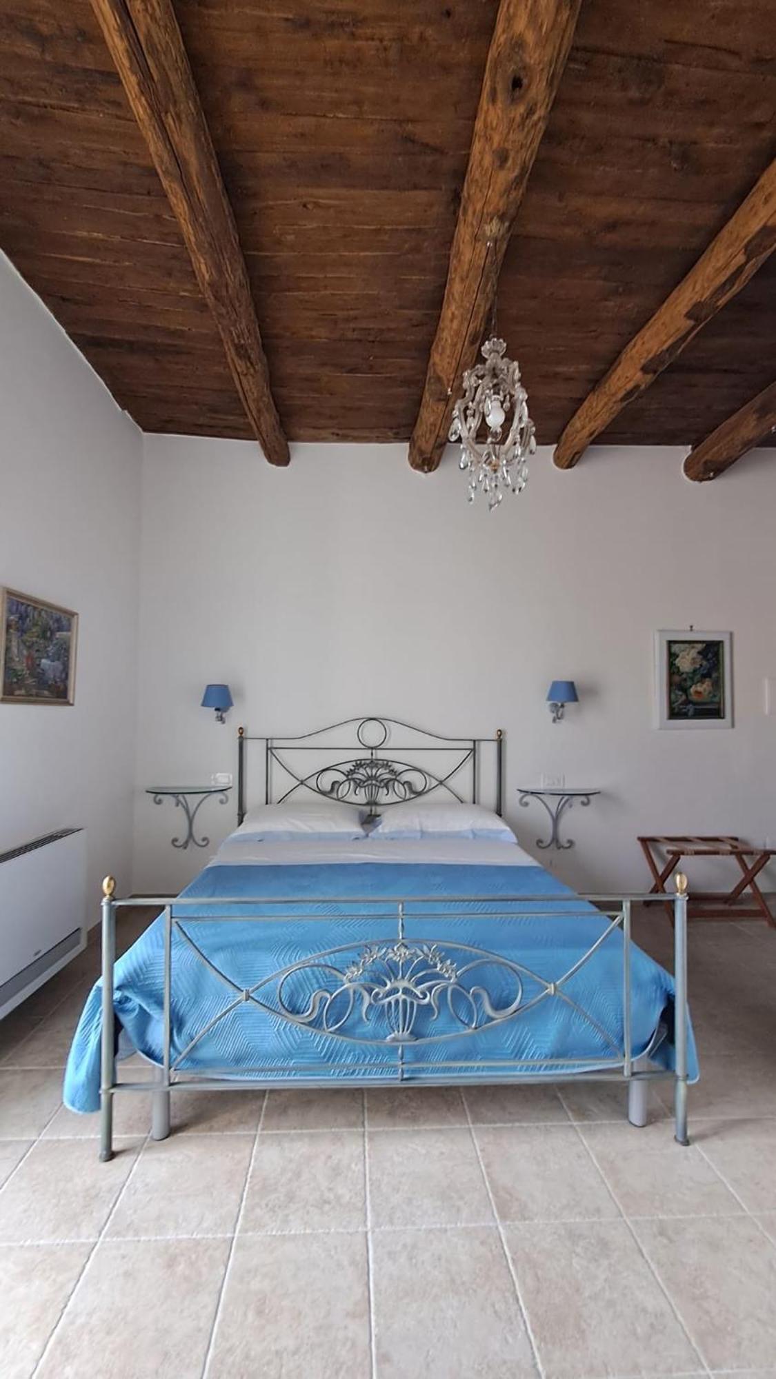 Palazzo Cantarella Stella Cilento Номер фото